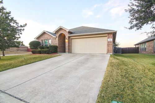 1240 Shelley Dr, Burleson, TX 76028-9407