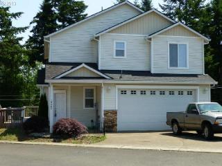 19270 Oak Ave, Sandy, OR 97055-6803