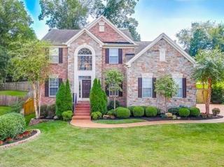 111 Windham Dr, Hendersonville, TN 37075-7078