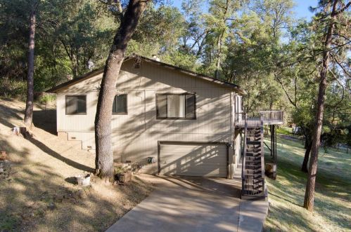 19113 Cherry Creek Rd, Grass Valley CA  95949-9031 exterior