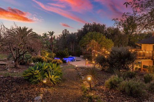 1322 Hamilton Ln, Escondido CA  92029-4316 exterior