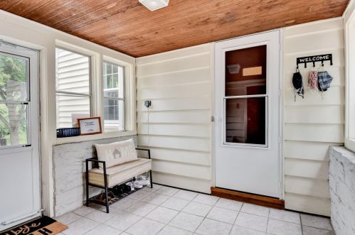 551 116, Milwaukee WI 53226-3610 exterior