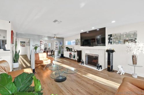 3659 Moultrie Ave, San Diego CA 92117-5619 exterior