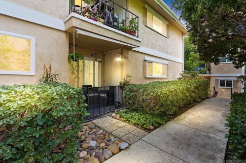 4800 Williamsburg Ln, La Mesa, CA 91942-8611