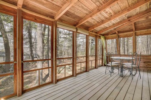 11 Stonewall Rd, Alton NH  03809-5149 exterior