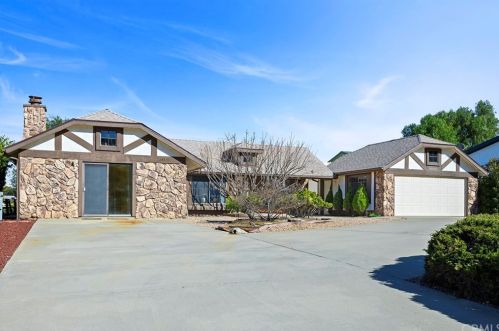 34378 Olive Grove Rd, Wildomar, CA 92595-9129