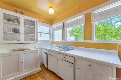 1917 Oregon St, Berkeley CA 94705-1114 exterior