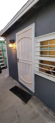 16931 Hart St, Van Nuys CA 91406-4507 exterior