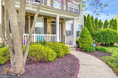 7 Westbury Dr, Berlin Boro NJ  08009-9681 exterior