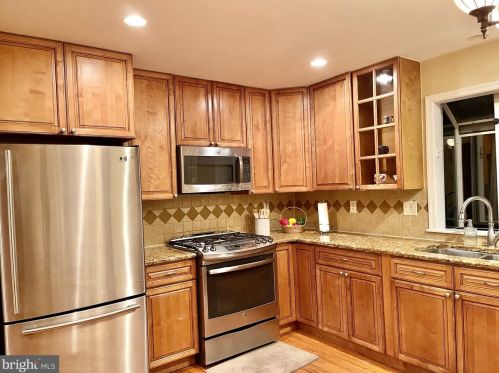 15 Trumbull Ct, Princeton NJ  08540-7060 exterior