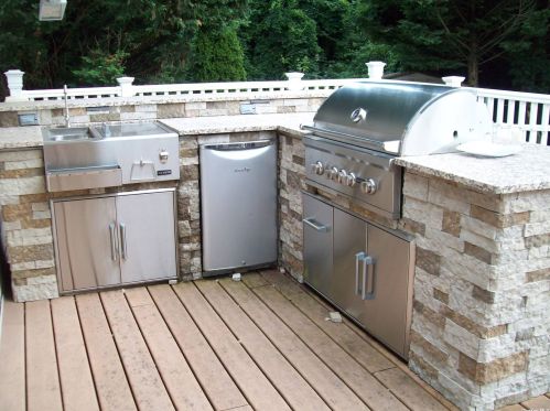 2254 Merokee Pl, North Bellmore NY  11710-3324 exterior