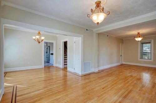 920 16 Ave, Saint Petersburg FL  33707-4113 exterior