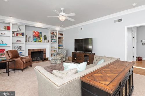 5915 Westover Dr, Navy Sup Dpt PA  17050-6871 exterior