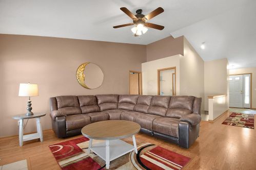 410 Green Apple Pl, Pataskala OH  43062-7453 exterior