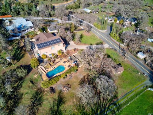 2979 Keeling Ave, Lakeport CA  95453-6804 exterior