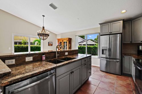 12138 Sunset Point Cir, West Palm Beach, FL 33414-5594