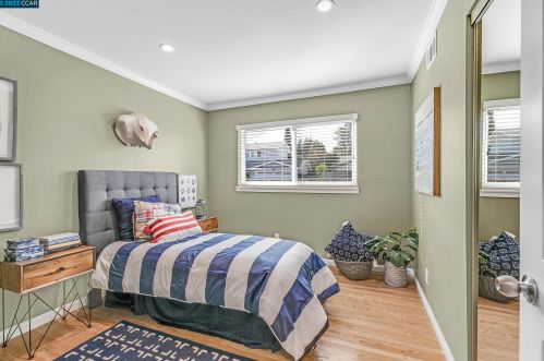 11655 Betlen Dr, Pleasanton CA  94568-2715 exterior