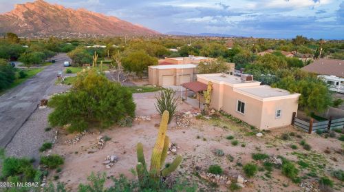 1531 Lemon St, Tucson, AZ 85704-2229