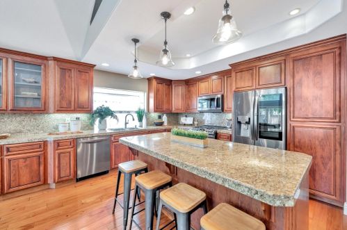 642 Colleen Dr, San Jose CA 95123-4509 exterior