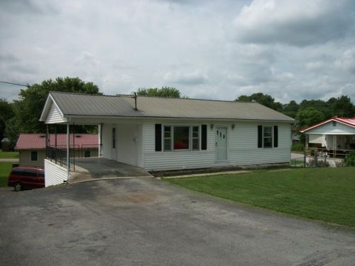 415 Adams St, Woodbury, TN 37190-1527