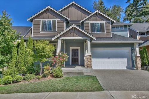 7901 164th St, Puyallup, WA 98375-7207
