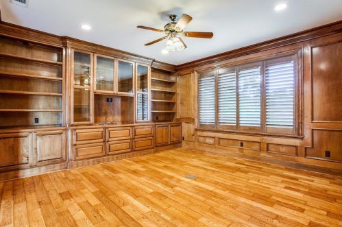 1111 Pebble Beach Dr, Midlothian TX  76063-2645 exterior