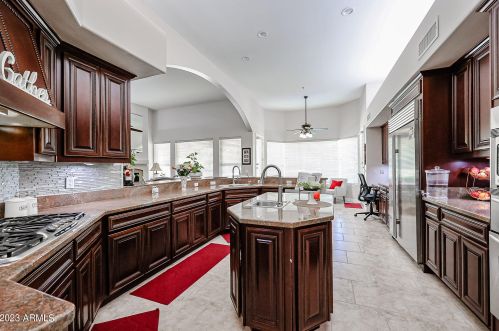 9610 Laurel Ln, Scottsdale AZ 85254-4901 exterior