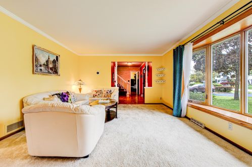 12510 Portland Ave, Thiensville WI  53092-2633 exterior