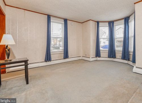 630 Billings Ave, West Deptford NJ  08066-1213 exterior