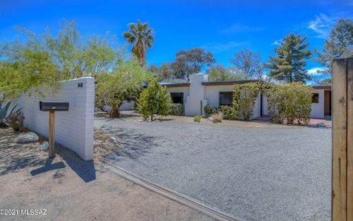 340 Columbus Blvd, Tucson, AZ 85711-4138