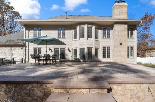 32 Ridge Rd, Parsippany NJ  07834-9629 exterior