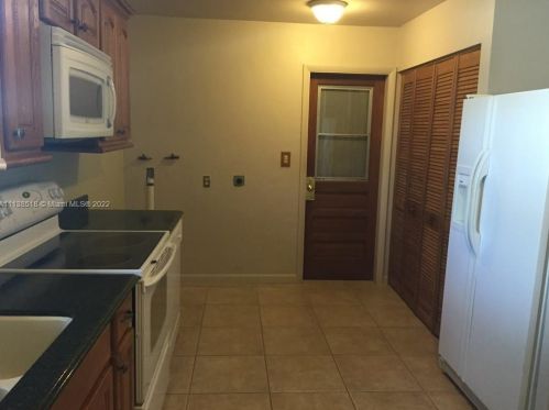 1620 23rd Ave, Hollywood, FL 33020-2615