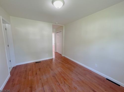 14 Maple St, Lincoln Park NJ  07035-2414 exterior