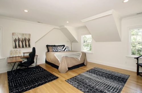 312 Ridgefield Rd, Wilton CT  06897-2329 exterior
