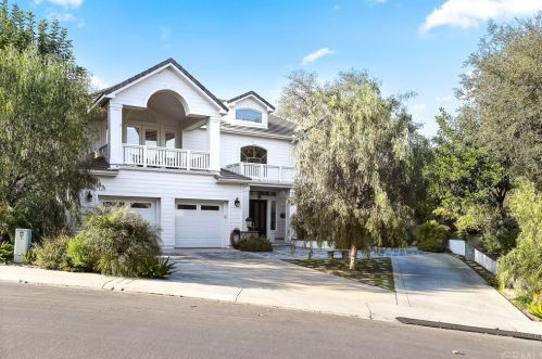 11 Knotty Oak Cir, Trabuco Canyon, CA 92679-5204
