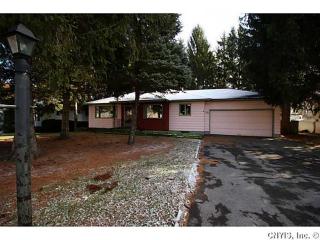 176 Winston Way, Syracuse, NY 13214-1623