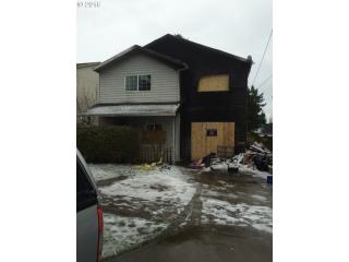 3922 103rd Ave, Portland, OR 97266-2408