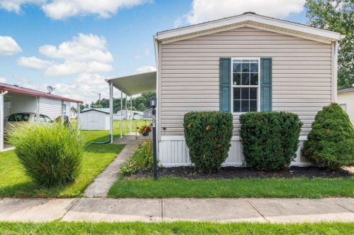 204 Rona Blvd, Pataskala, OH 43062-7213