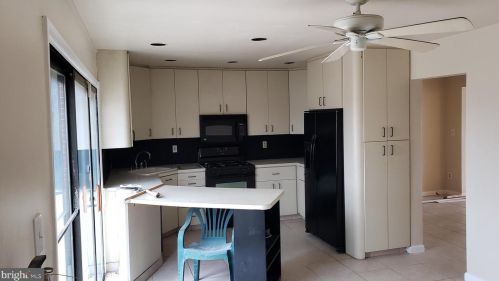 53 Probasco Rd, East Windsor NJ  08520-5534 exterior