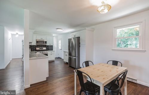 57 Evergreen Ave, Blenheim NJ  08012-3222 exterior