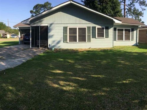 401 Willard Ave, Houma, LA 70360-7445