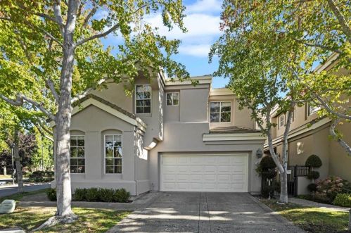 802 Corriente Point Dr, Redwood City, CA 94065-1285