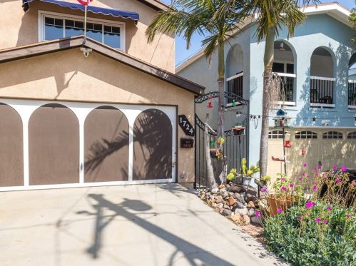 1724 Herrin St, Redondo Beach, CA 90278-2828