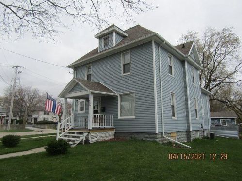 302 Fond Du Lac St, Ripon, WI 54971-1530