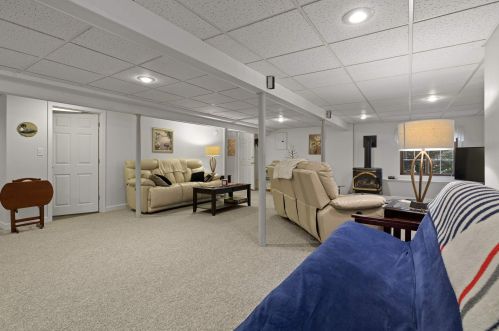 78 Marshview Cir, Seabrook NH 03874-4686 exterior