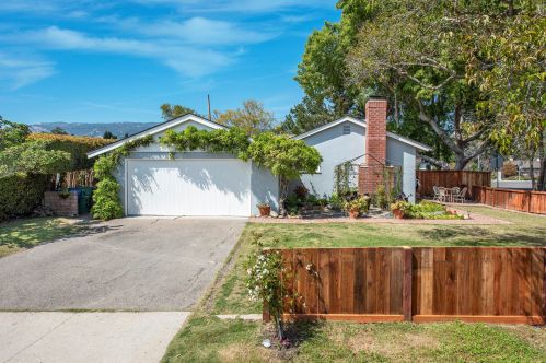 697 Rossmore Rd, Santa Barbara, CA 93117-1714