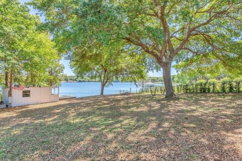 18200 Lake Gibson Ln, Umatilla FL  32784-7120 exterior