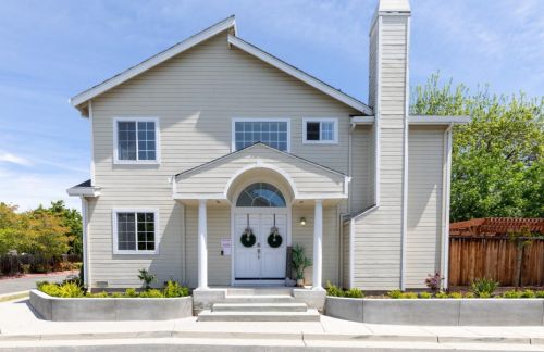 3144 White Ct, San Jose, CA 95127-3269