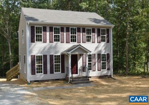 1137 Winnsville Dr, Bremo Bluff, VA 23022-2166
