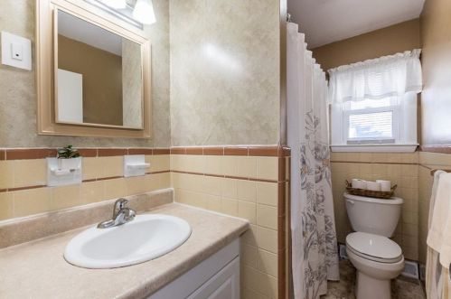 298 England St, Cumberland RI  02864-7209 exterior